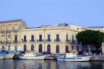 L'Approdo Delle Sirene Panzió Szirakúza